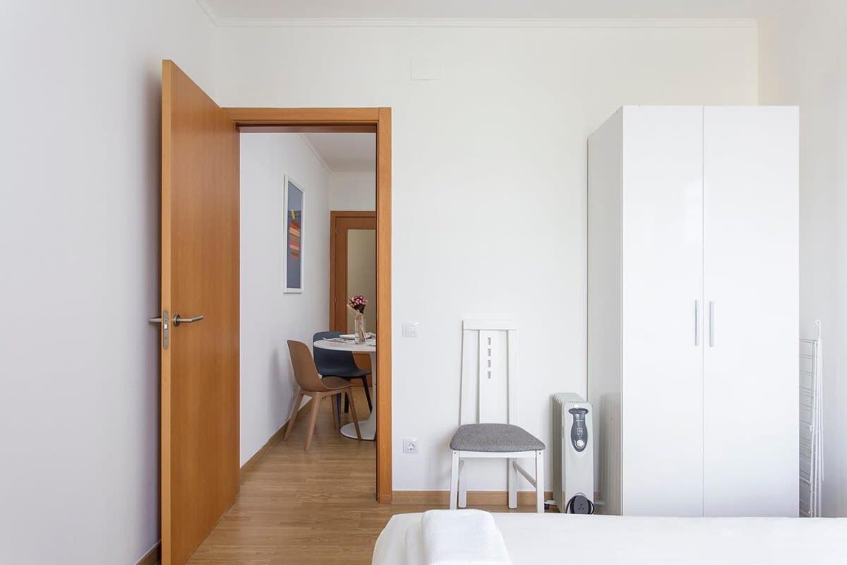Sunny 3bd Only For Families In Poblenou Next To The Sea! Appartement Barcelone