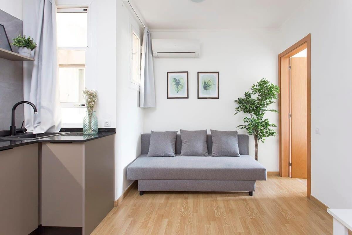 Sunny 3bd Only For Families In Poblenou Next To The Sea! Appartement Barcelone